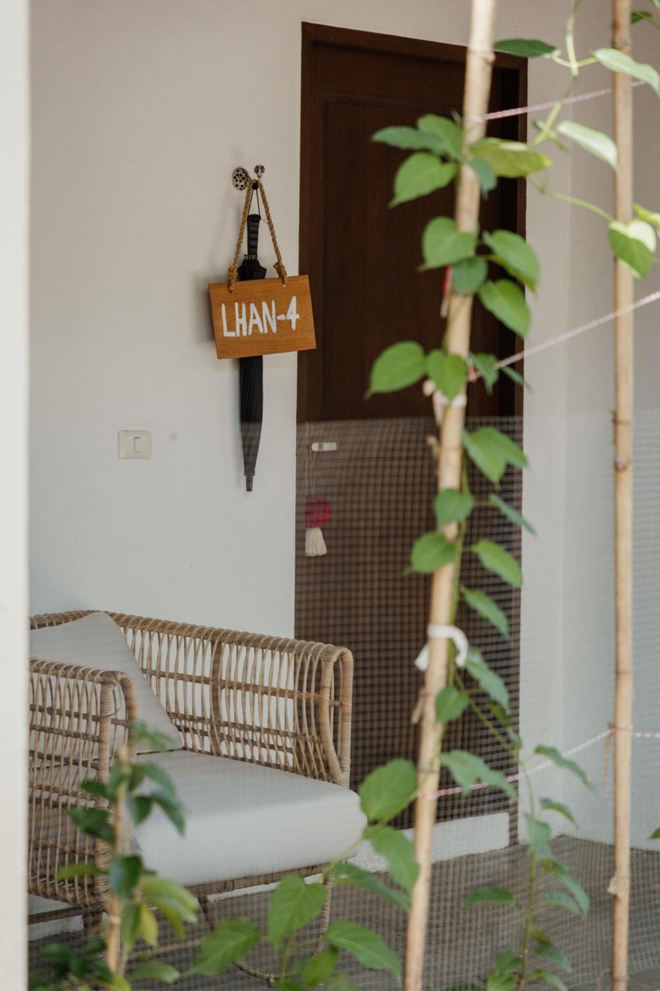 The Yard Hostel Chiang Mai Exterior photo